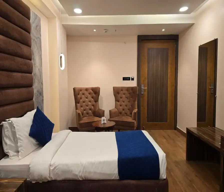 Hotel KHS Landmark Prayagraj - The Boutique Hotel