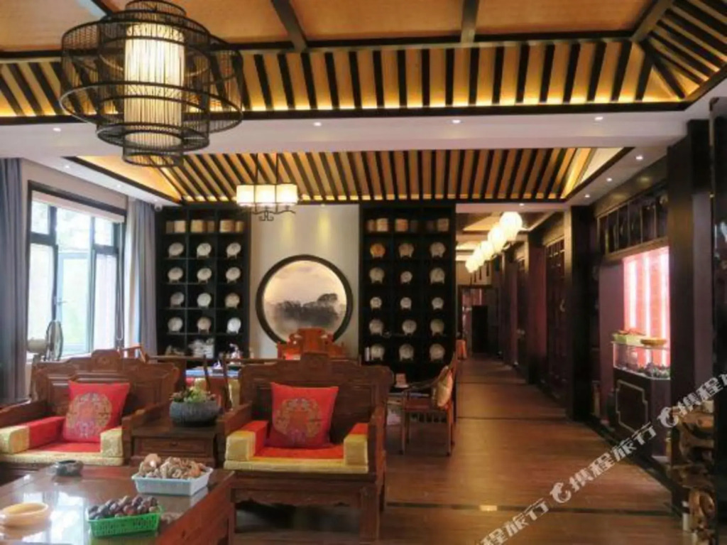 Yongxian Hot Spring Resort Hotel