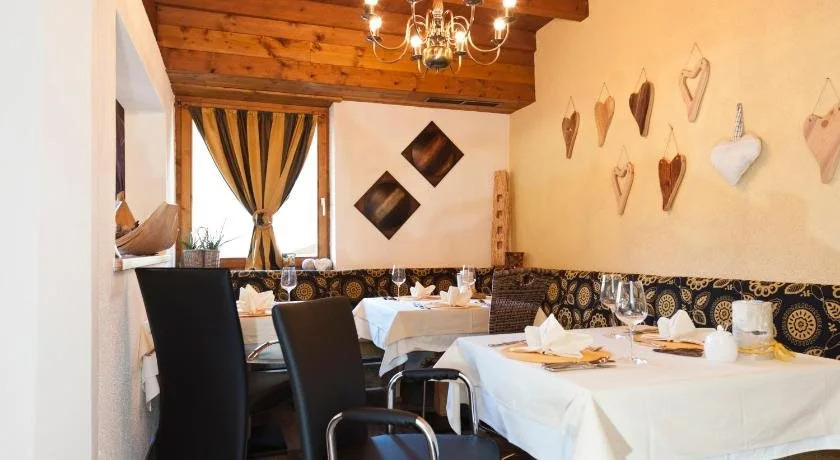 ERIKA Pure Panoramahotel inklusive Stubai Super Card von Mai bis Oktober - Montag bis Samstag inklusive Abendessen