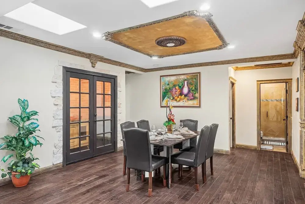Stunning House wt 6Br 5bth SJ