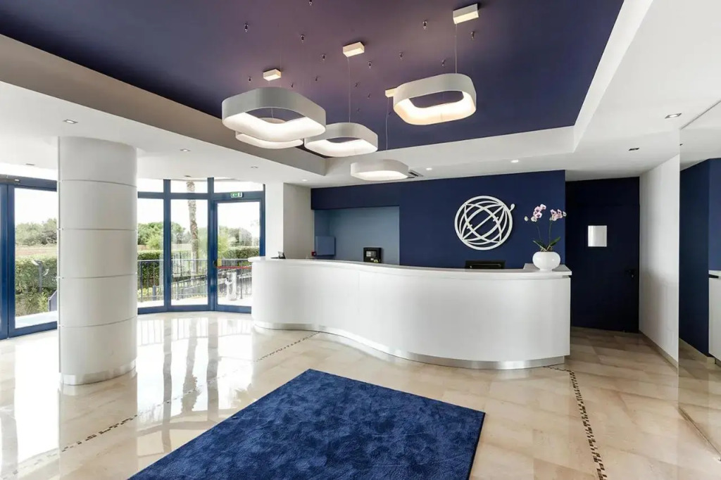 Tichos Greenblu Hotel