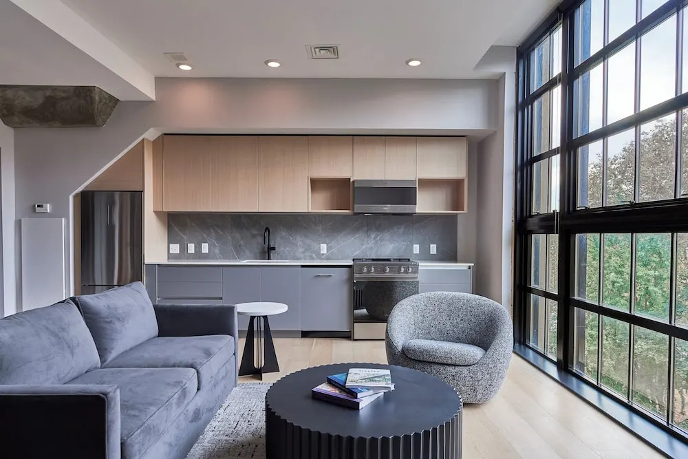 Riversuites At The Battery