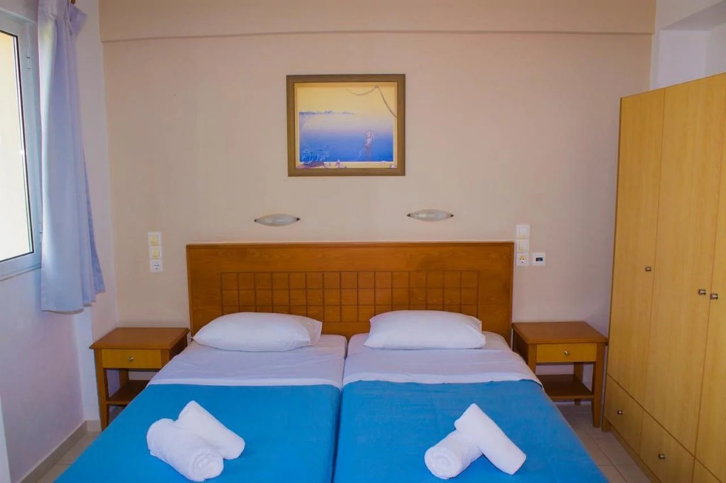 Sunshine Hotel  Studios