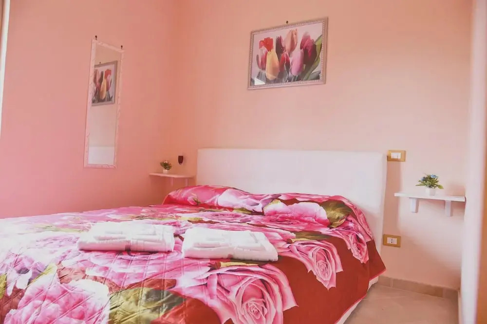 Apartment With one Bedroom in Capaccio-paestum, With Enclosed Garden and Wifi - 300 m From the Beach