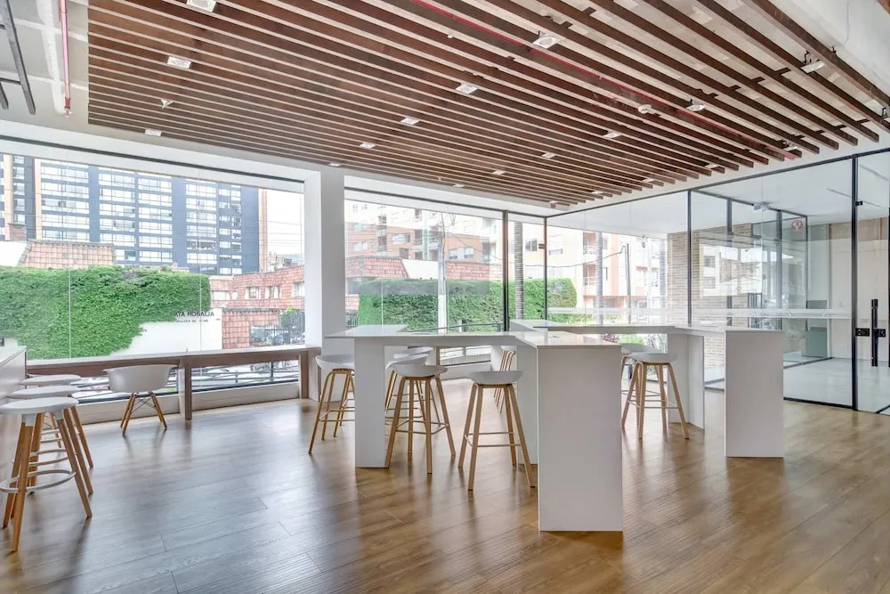 w Soft Light Loft in the Heart of Bogot