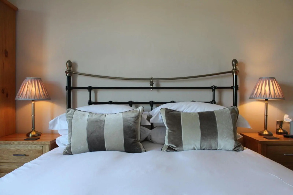 Camelot Guest House