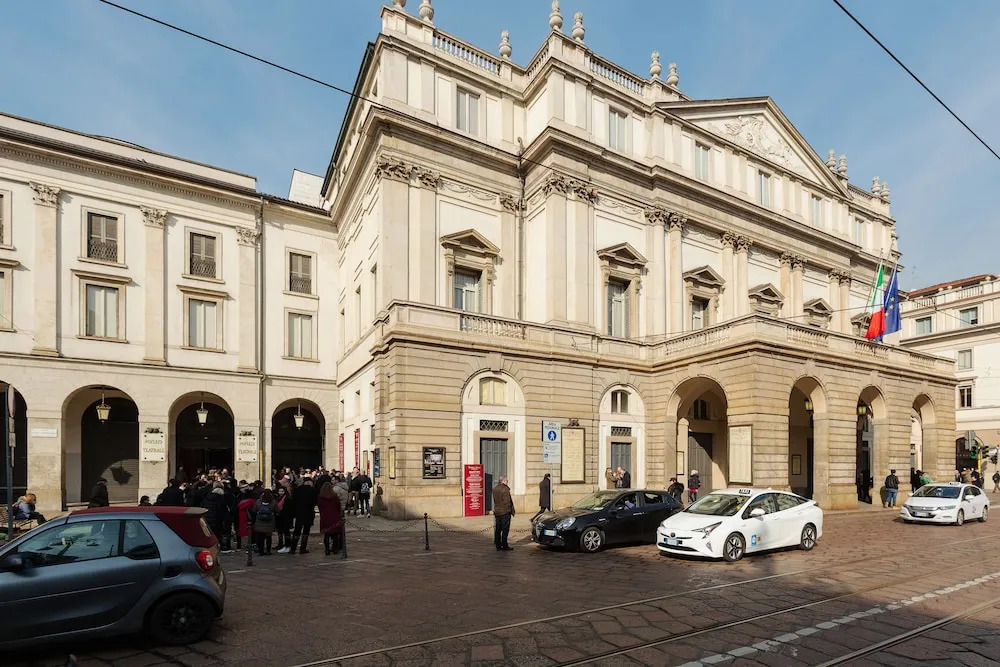 Luxury & Liberty Duomo Apartment