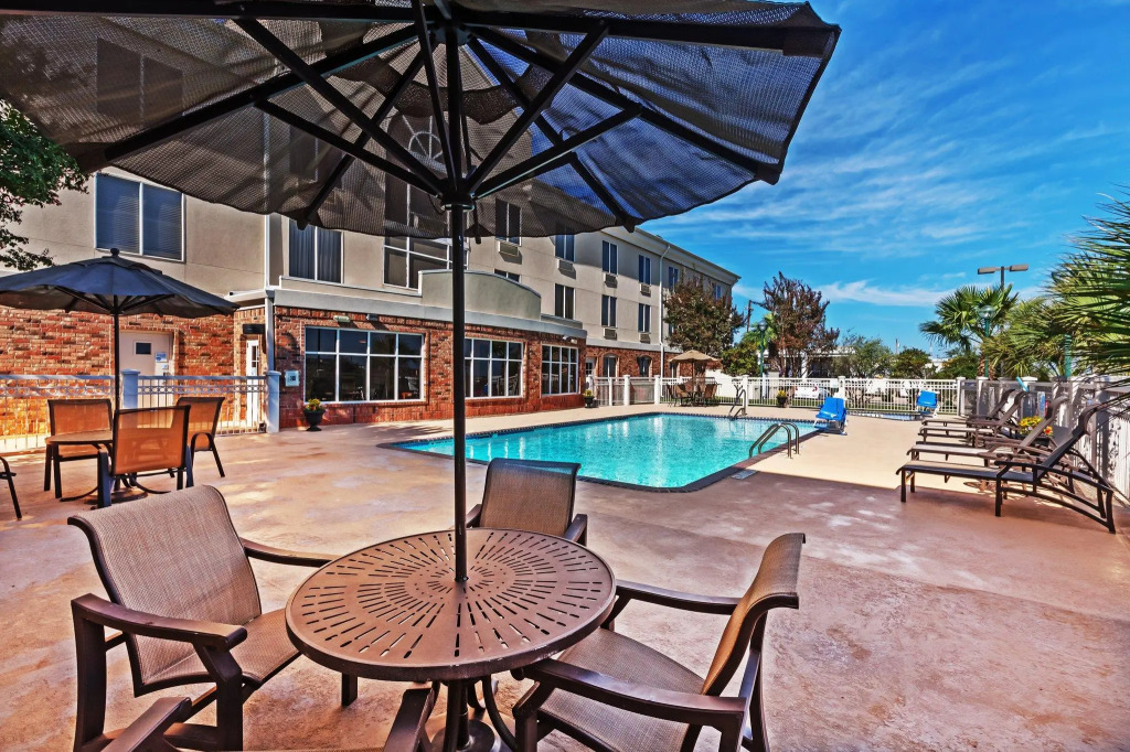Holiday Inn Express Hotel & Suites Eagle Pass by IHG