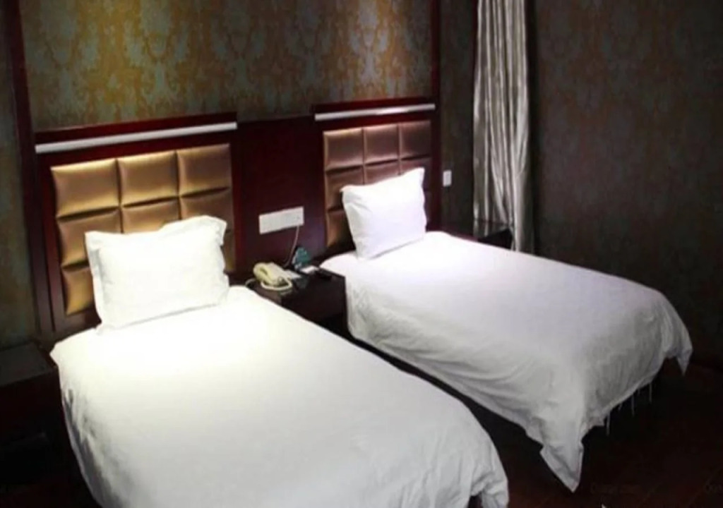 Greentree Inn Hubei Wuhan High Speed Rail Station Express Hotel