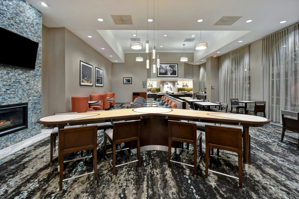 Homewood Suites by Hilton Edgewater-NYC Area