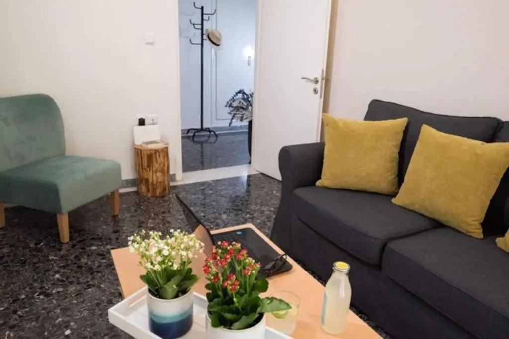 Hellona house ,sunny and cozy apartment's