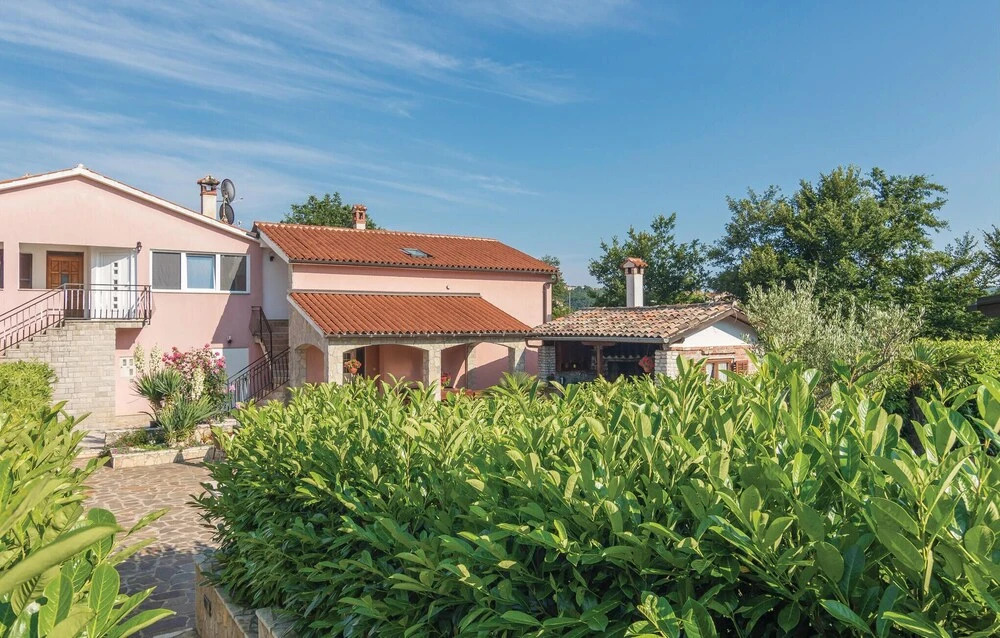 Awesome Home in Labin With Wifi and 4 Bedrooms