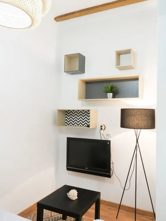 Room to Rent Augusto Figueroa