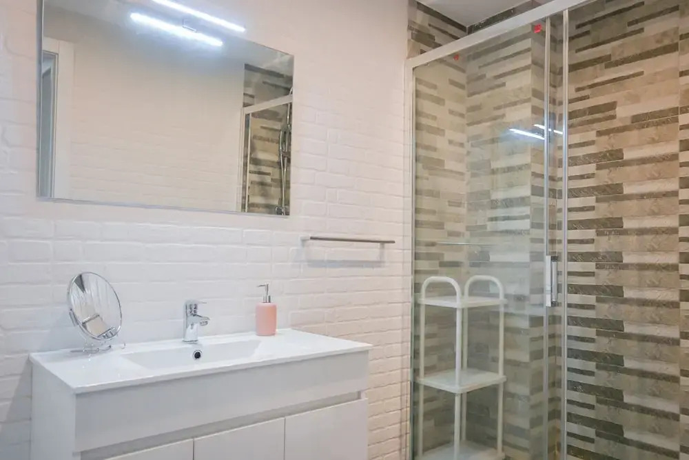 M Sen1692 Amplio Apartamento con Balc n en Calle