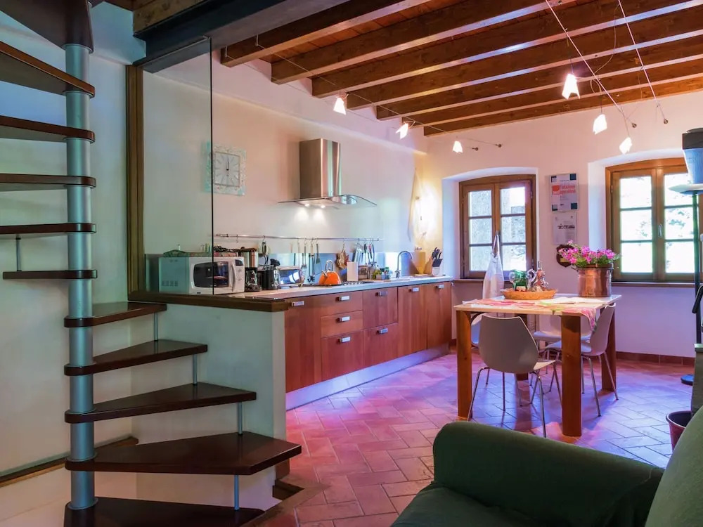 Mansion in Pescaglia Near Tuscan Coast