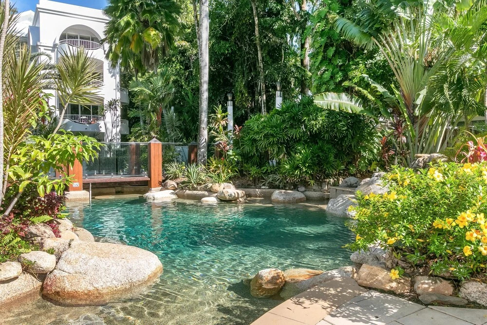 Belle Escapes - Poolside Suite, Ground Floor, Alamanda Beachfront Resort "52"