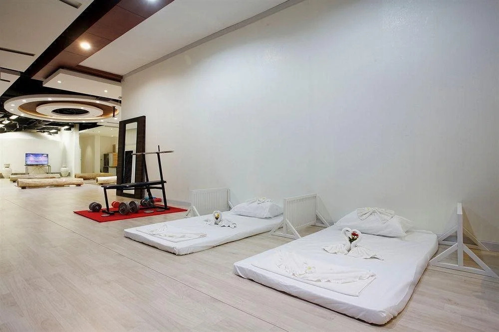 WhyNot Backpackers (Capsule Hostel)