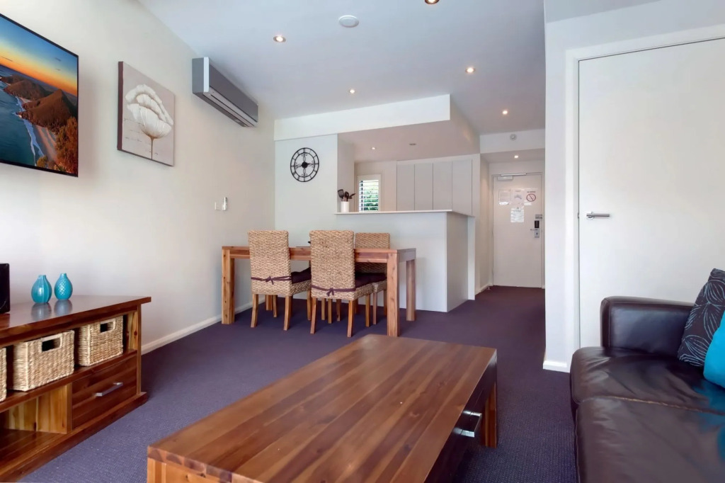 Pacific Blue Apartment 139, 265 Sandy Point Road