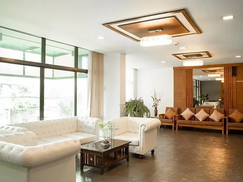 B2 Bangkok (Srinakarin)