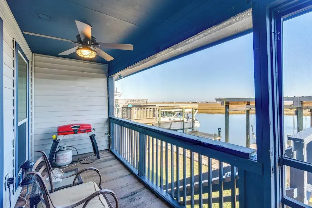 Near Ocean: Home w/ Deck & Grill in Surfside Beach