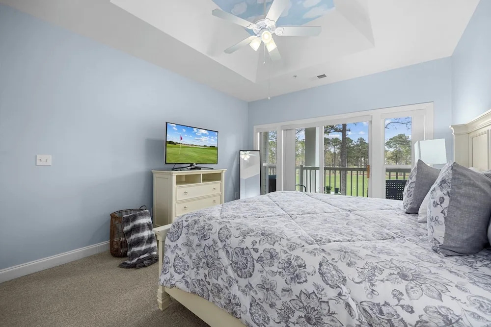 Stunning 3BR 3BA Golf Villa Near Beach, Myrtle Beach