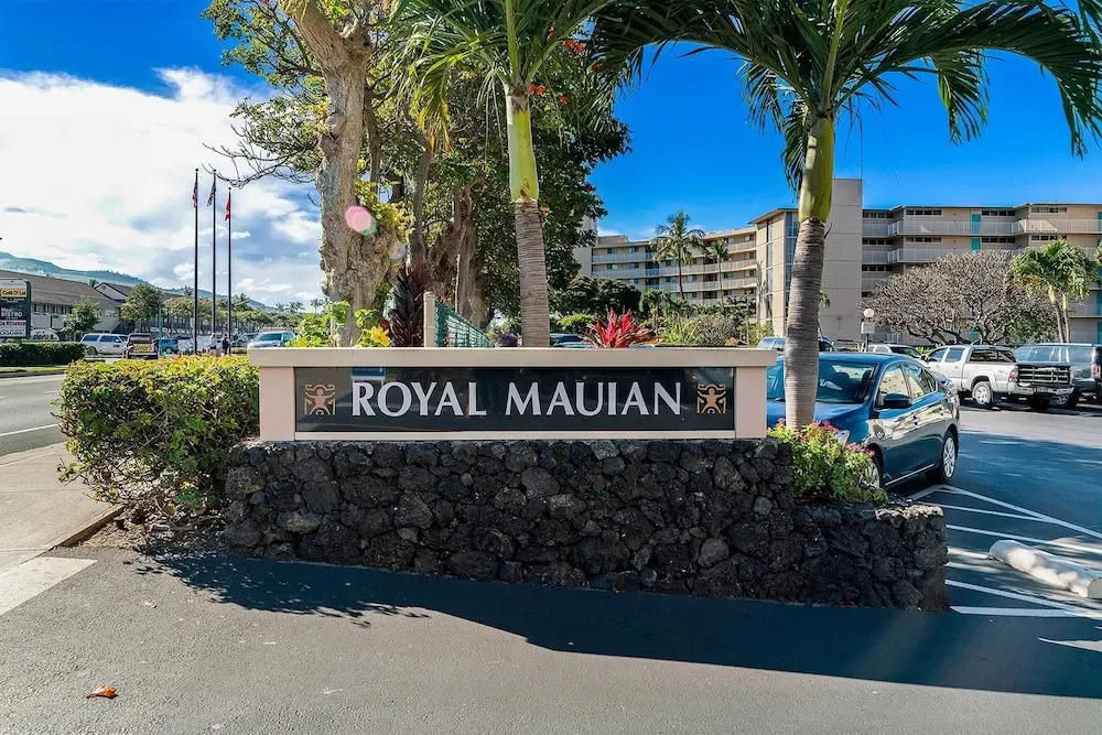 Royal Mauian 309 - Direct Ocean Front, Renovated, Seconds to the Beach, Split AC