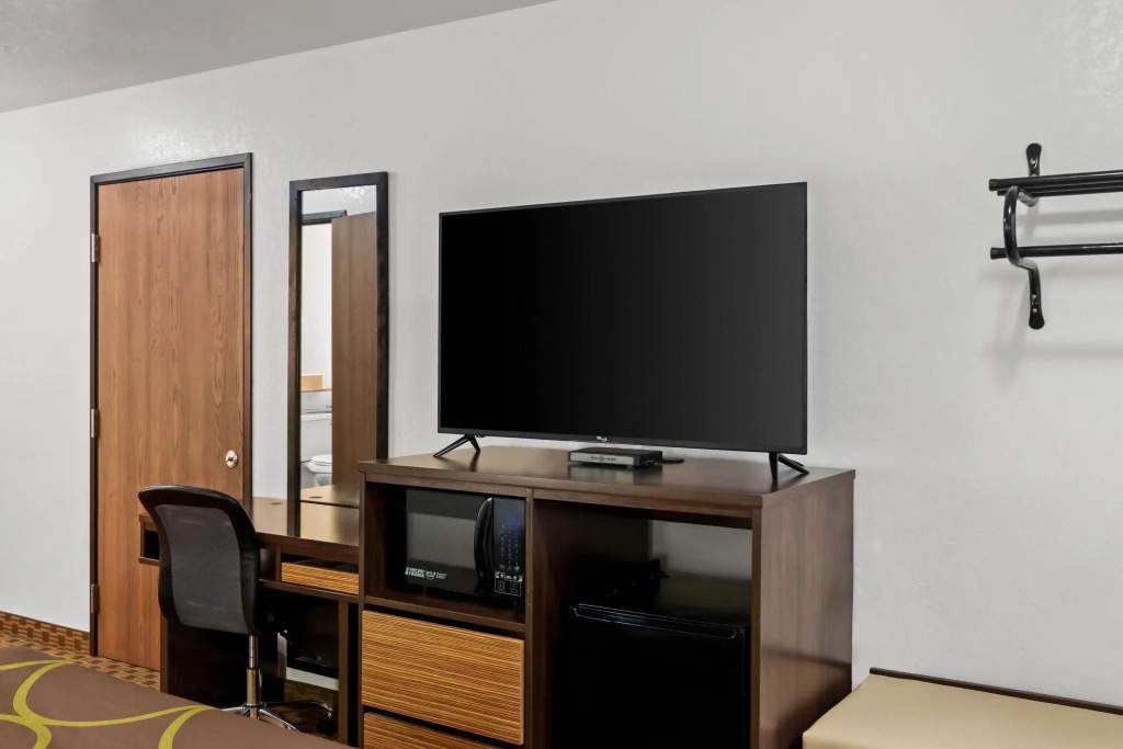 Super 8 by Wyndham Santa Rosa