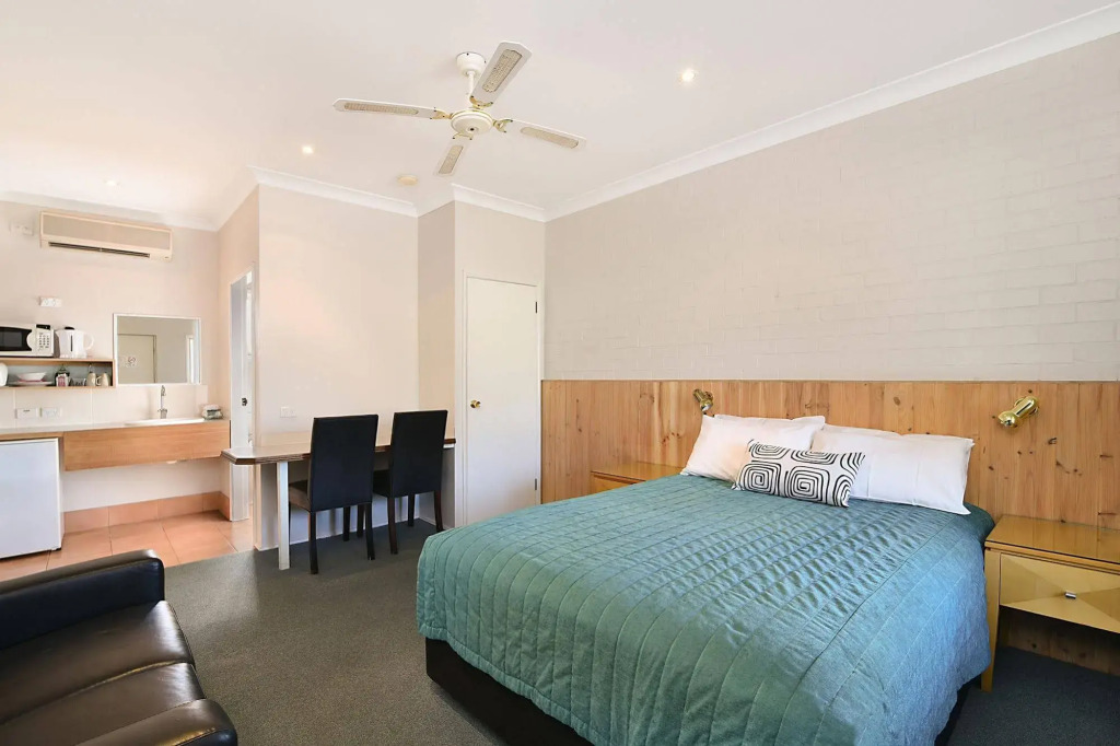 Catalina Motel Lake Macquarie