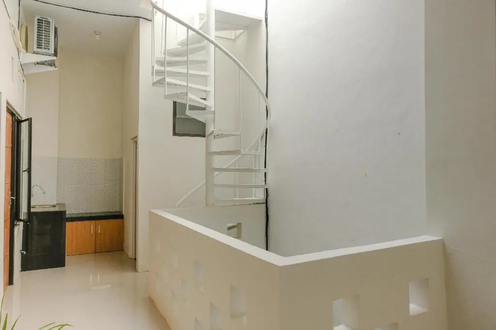 OYO 2798 Semeru Residence Syariah