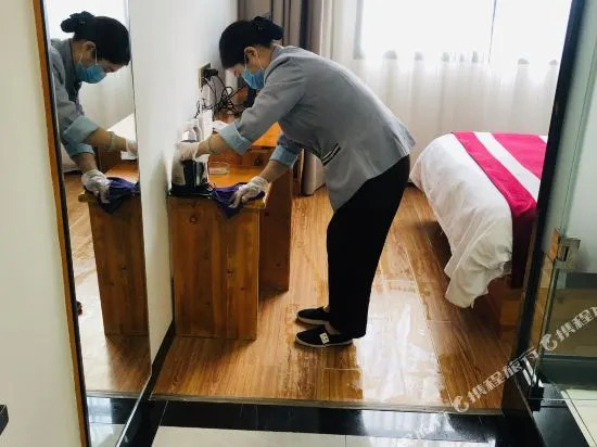 Lvzhou Press Hotel