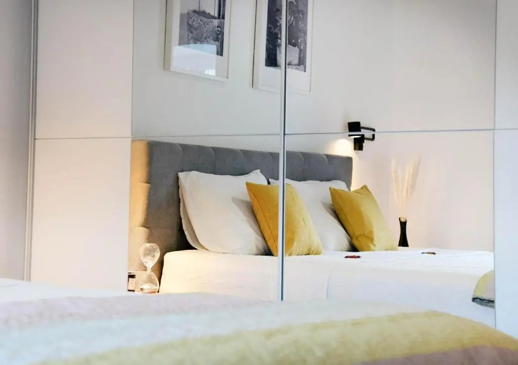 Apartment D & Studio L