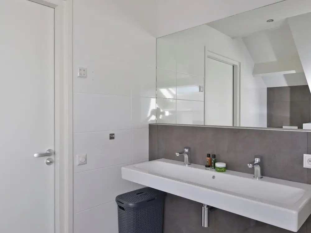 Exclusive Apartment on the Ground Floor Directly Located on the Water