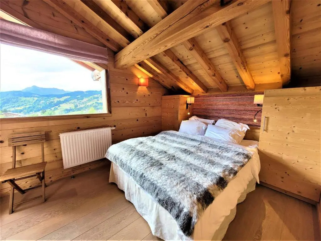 Chalet de prestige, proche des pistes aux Gets - FR-1-598-27