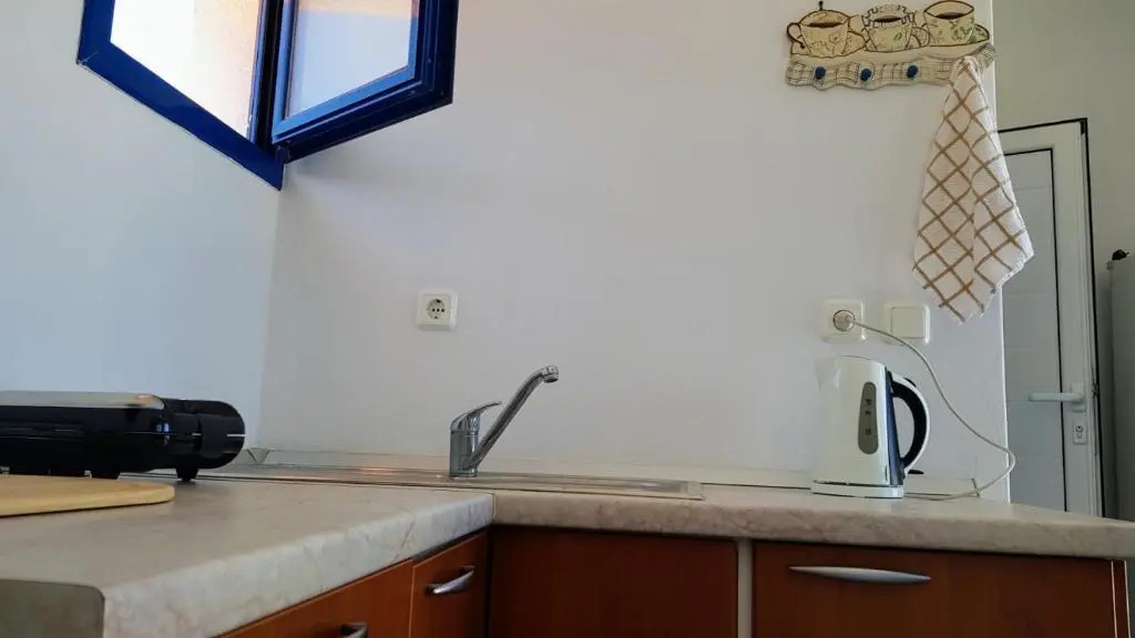 AGIAS PELAGIAS LITTLE BEACH HOUSE