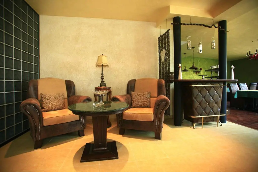 Hotel Conti