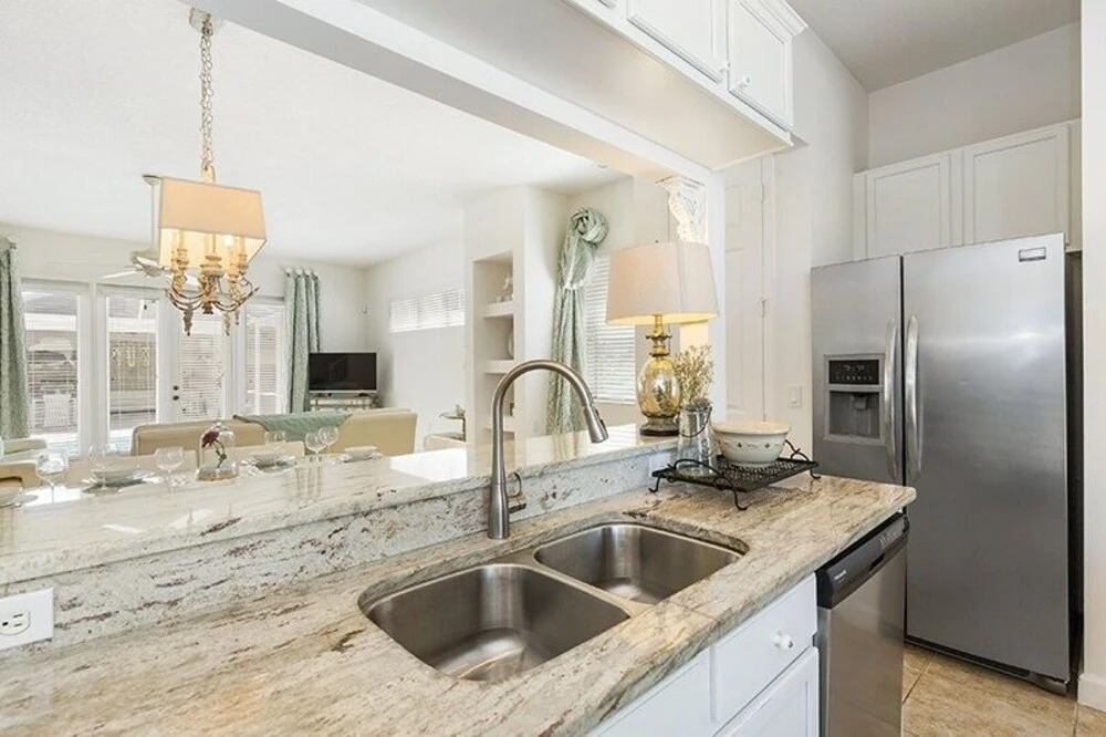 Rvh_295r Sparkling Oasis 4 Bedroom Home