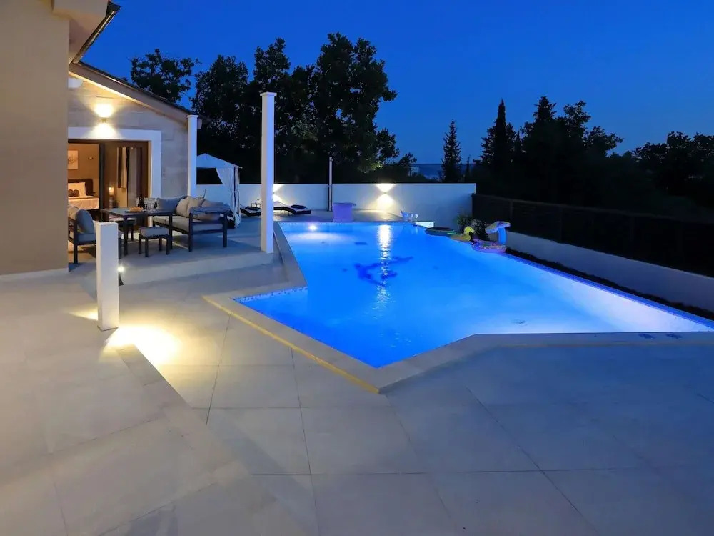 Villa in Starigrad with heated pool