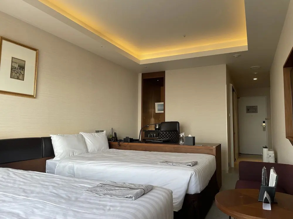 Clayton Bay Hotel