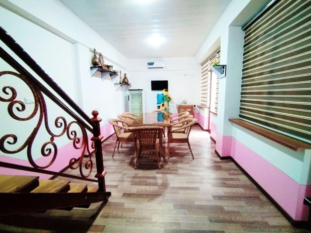 Goziyon Hotel & Hostel (Гозиён)
