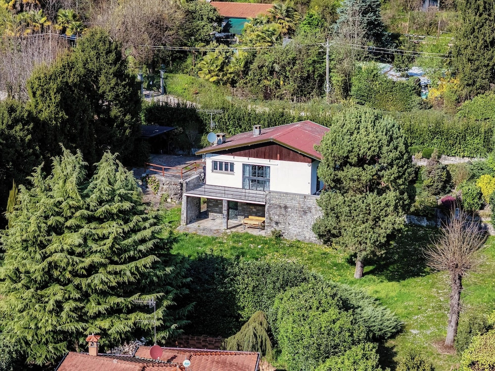 Montorfano Garden & Lake View by Quokka 360 - Villa near Lake Como