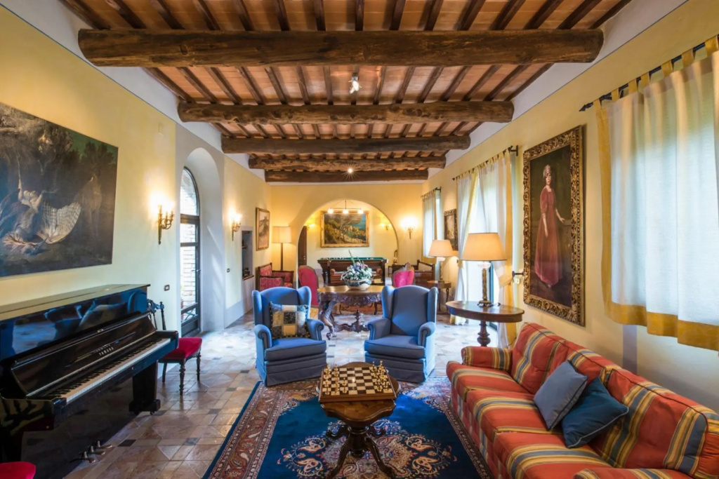 Independent Villa up to 18 Guests Pool Tennis Fitness and Wellness Area -villa Giuncheto