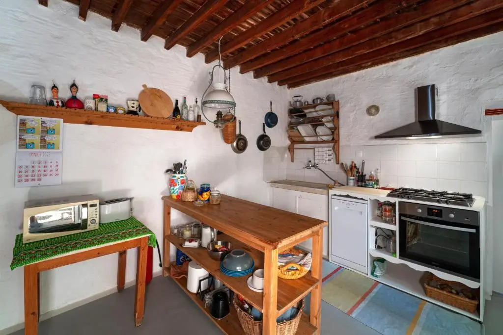 Casa Angelina Lindian House with large garden