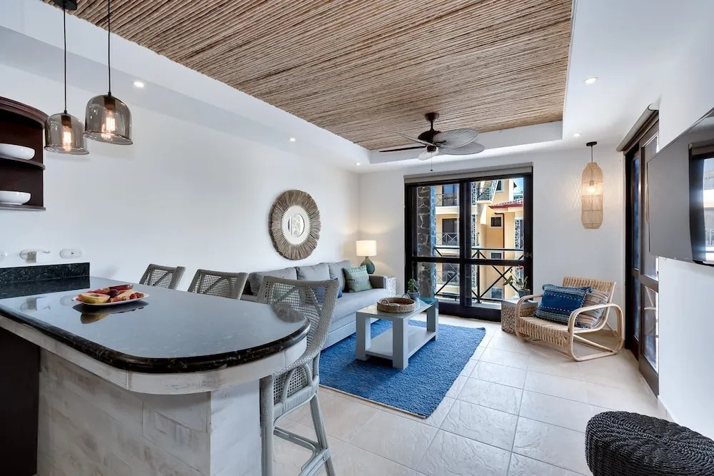 Amazing Seaside Penthouse With Rooftop Terrace