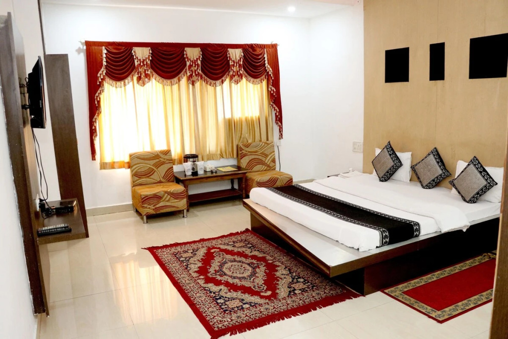 Hotel Amrapali Pachmarhi