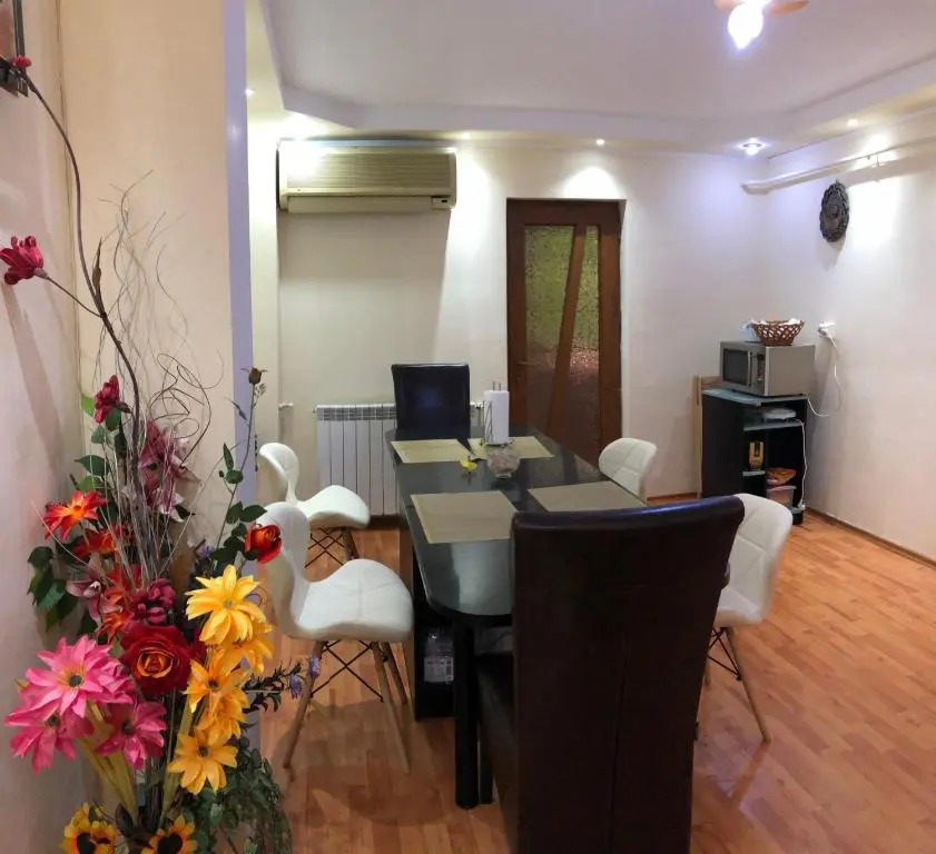 3-Room Delta Modern Residence