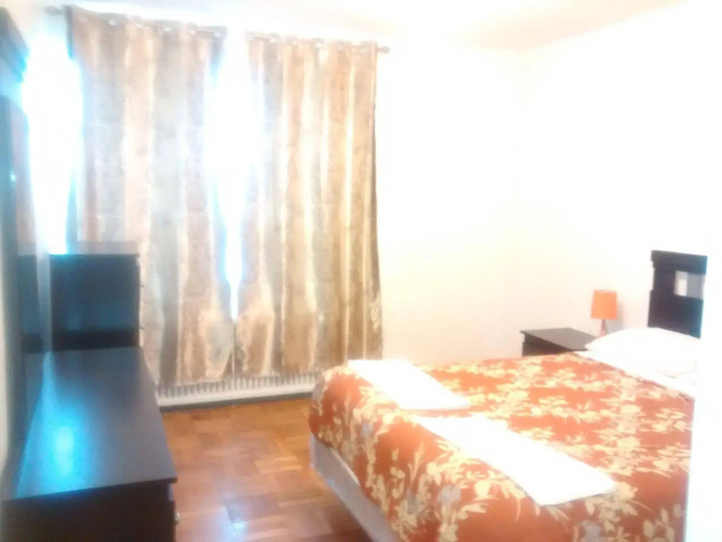 Toronto Furnished Living-896 Eglington E