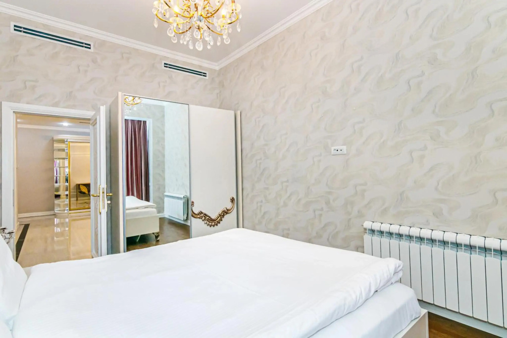 Buta Palace sweet home 903