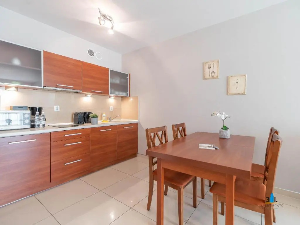 3L Apartments Aquarius