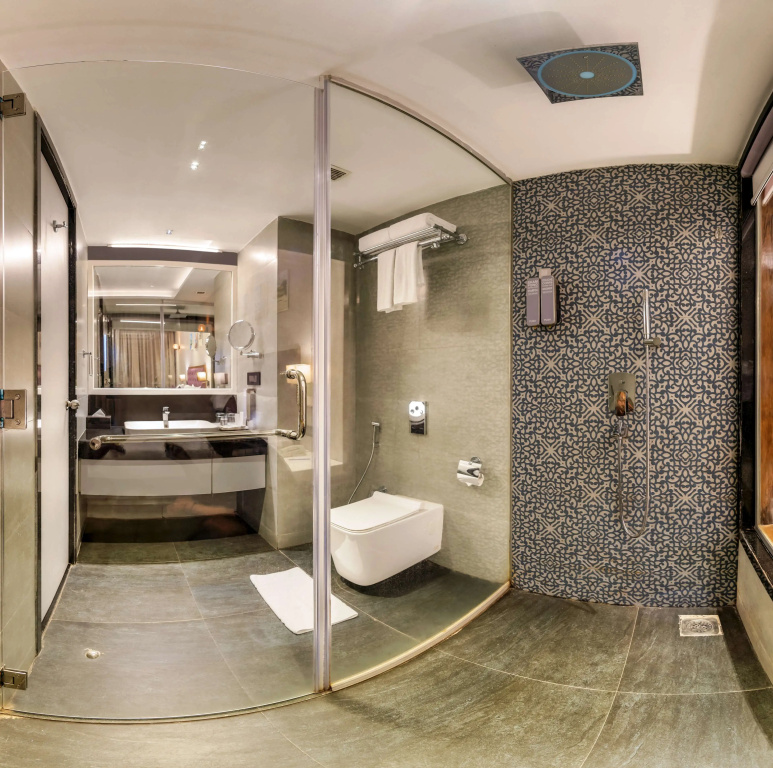 Golden Tulip Candolim, Goa