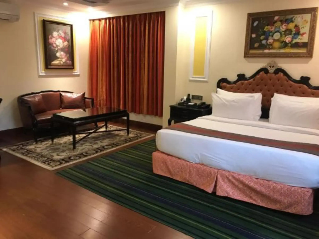 Mayfair Spa Resort & Casino